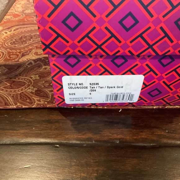 TORY BURCH INES Tan/spark  gold espadrilles, size 6 BNIB, msrp $228 - Picture 3 of 5